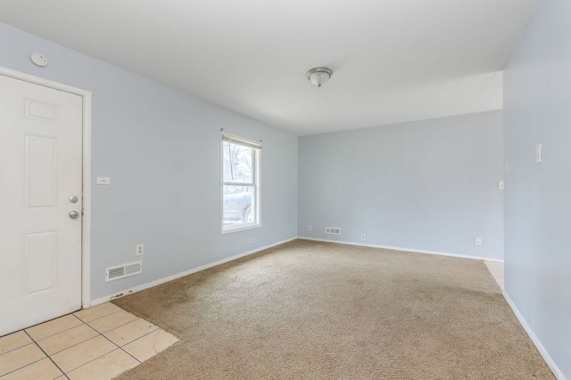 10923 Bennington Ave, Kansas City, MO, photo 4 of 10, a home sold by Carol Tran Reynolds