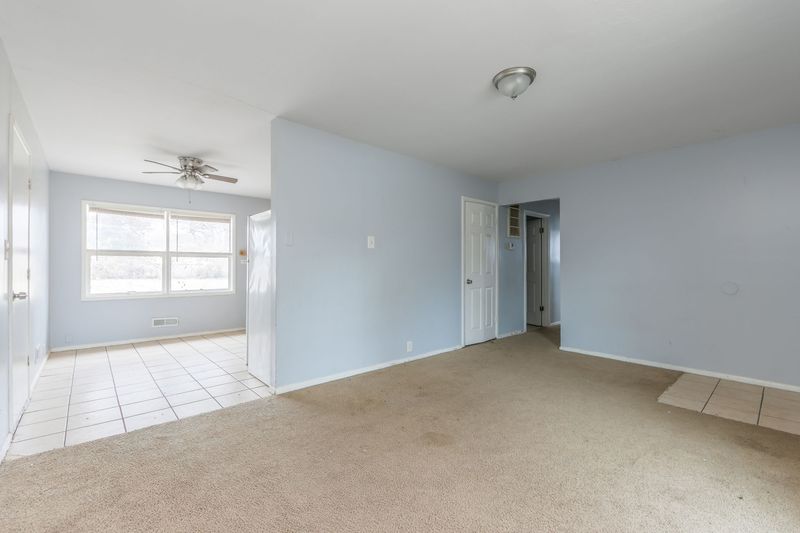 10923 Bennington Ave, Kansas City, MO, photo 5 of 10, a home sold by Carol Tran Reynolds