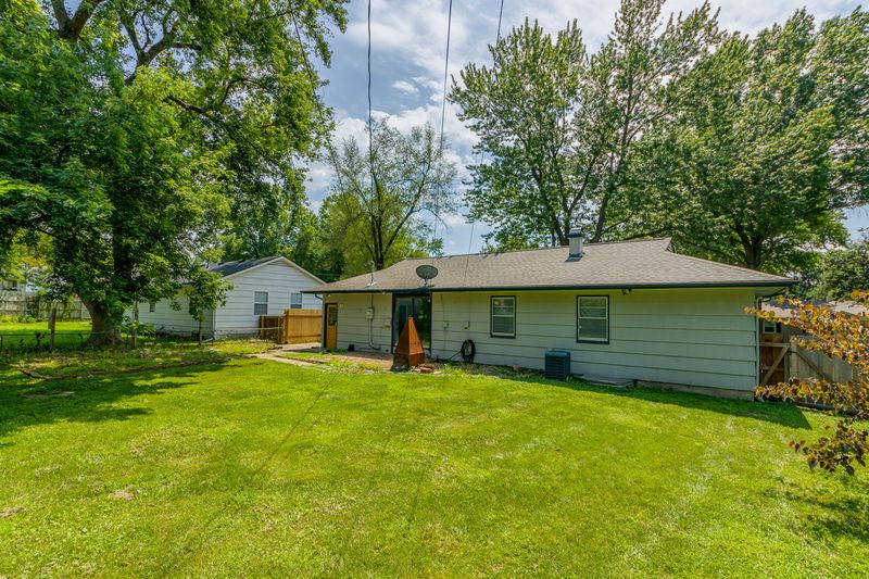 4600 E 114th Ter, Kansas City, MO, photo 3 of 10, a home sold by Carol Tran Reynolds