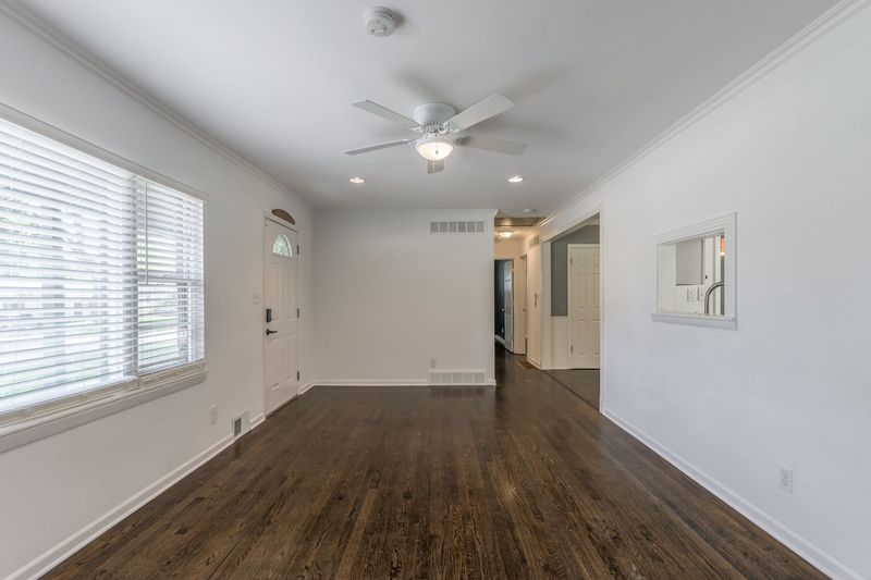 4600 E 114th Ter, Kansas City, MO, photo 4 of 10, a home sold by Carol Tran Reynolds
