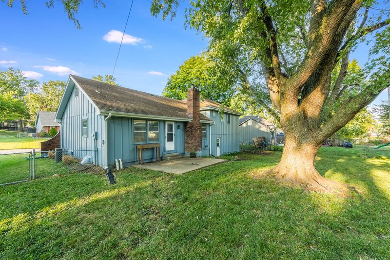 6709 E 126th St, Grandview, MO, photo 3 of 10, a home sold by Carol Tran Reynolds
