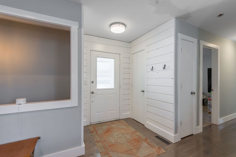 7403 E 129th St, Grandview, MO, photo 5 of 10, a home sold by Carol Tran Reynolds